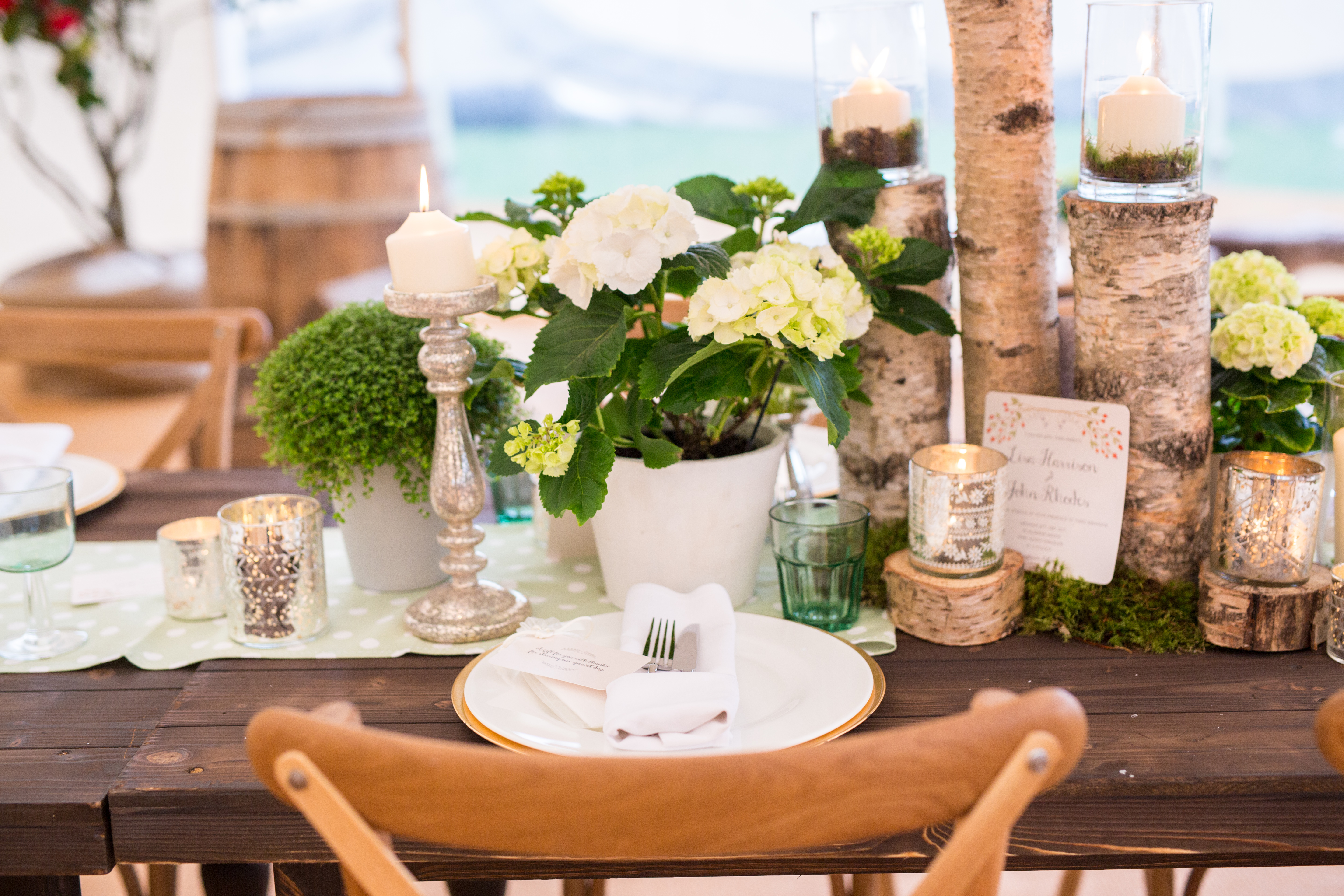 Stunning tablescapes by Hart Company & hand-painted stationery by Rigby Design House Stunning tablescapes by Hart Company & hand-painted stationery by Rigby Design House