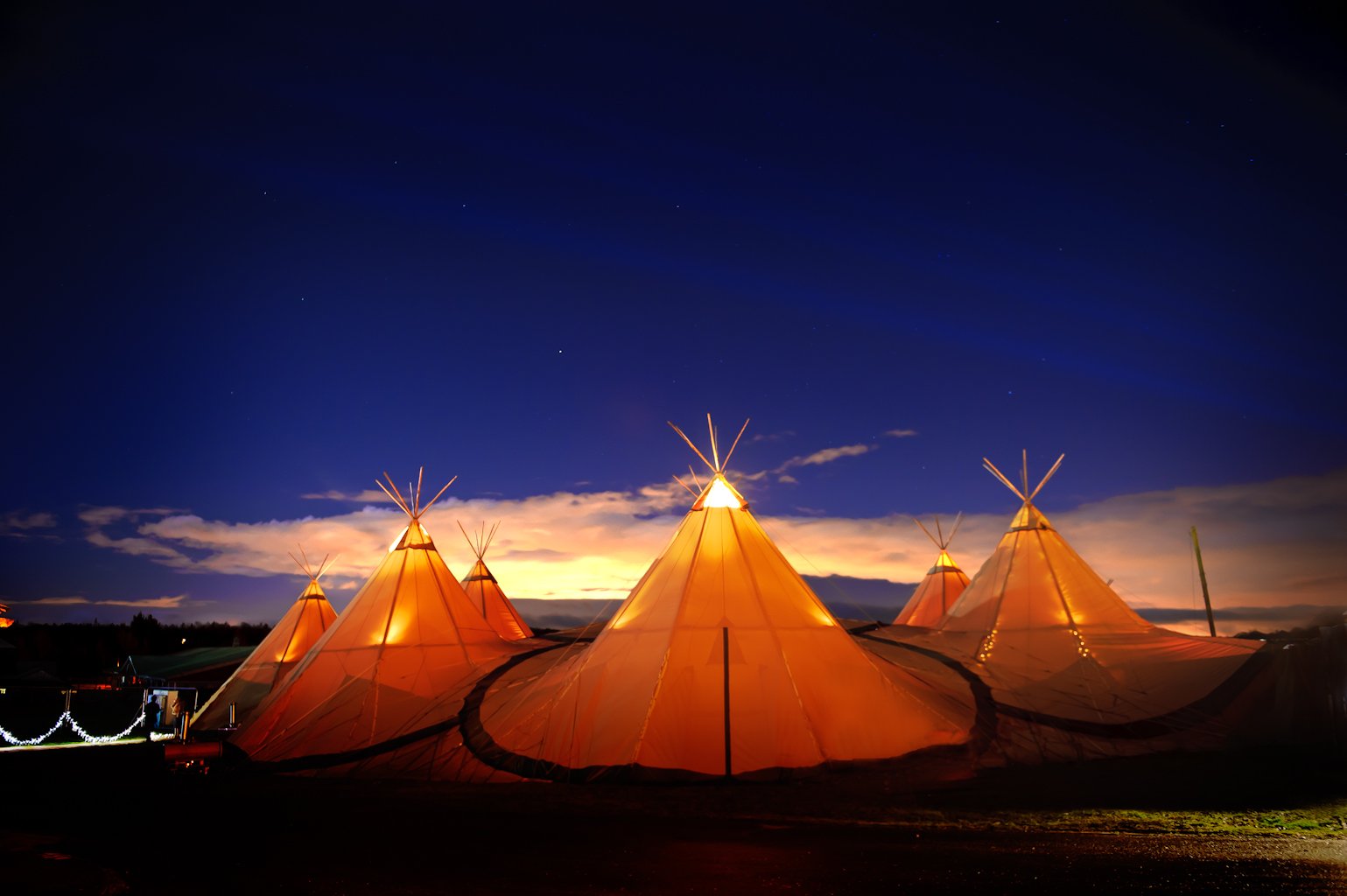 The perfect Winter Wedding & Party Teepees