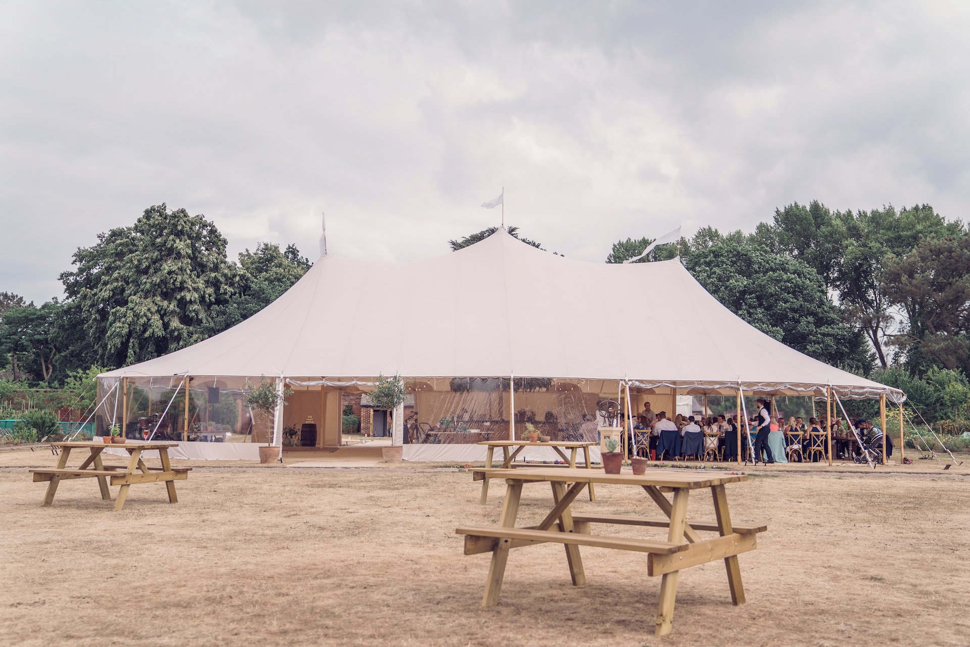 PapaKåta couple Louise & Alex's Sperry Wedding at Elford Hall Garden, Staffordshire captured by Jessica Raphael Photography- Sperry Tent