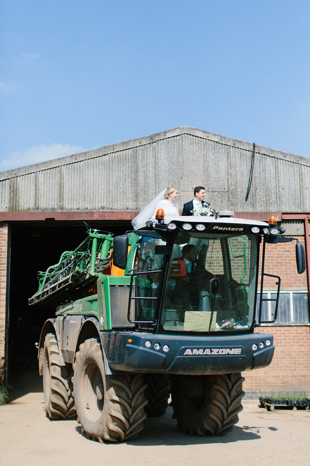 PapaKåta couple Georgina & Steve Sperry Tent Wedding in Barnby Dun, Doncaster captured by Melissa Beattie- Making an entrance, farmers daughter style