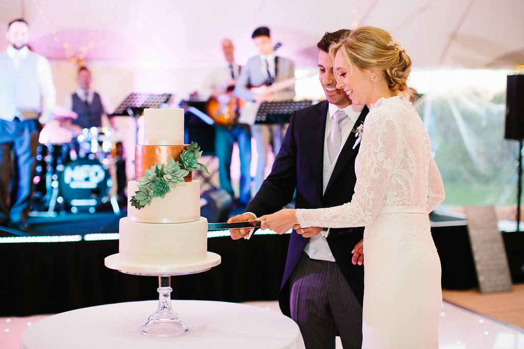 PapaKåta couple Georgina & Steve's Cherry Blossom Cake by Melissa Beattie Photography