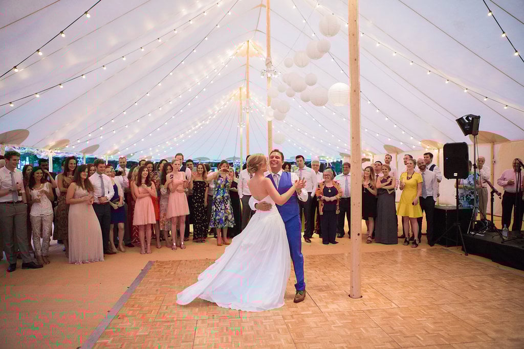 Georgie & Ben's PapaKåta Sperry Tent wedding at Newington House captured by Lucy Davenport: The first dance