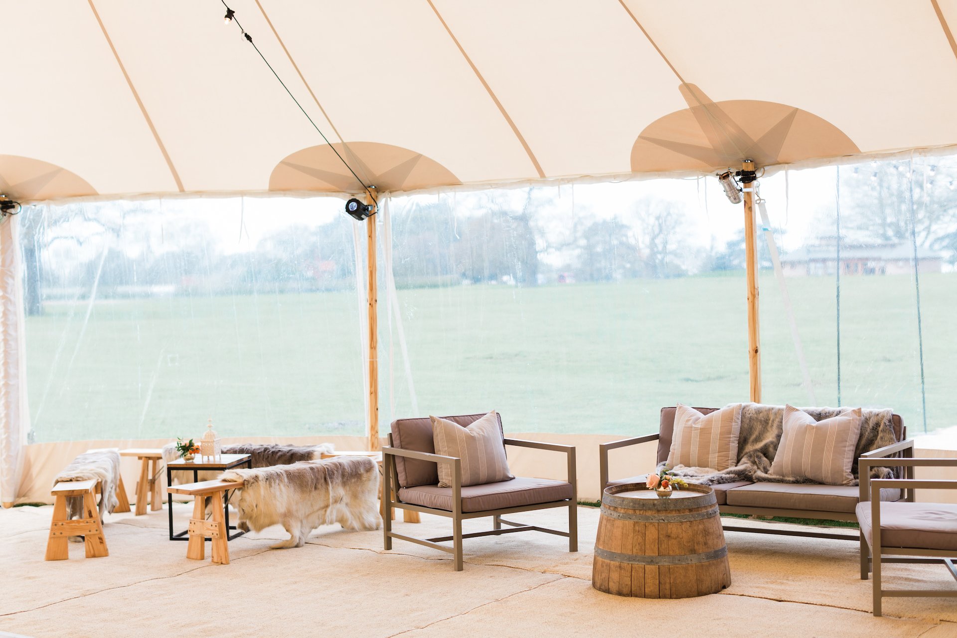 PapaKåta Spring Open Weekend Sperry Tent captured by Lucy Davenport Photography: Chill Out Snug & Hamptons Sofa Set 