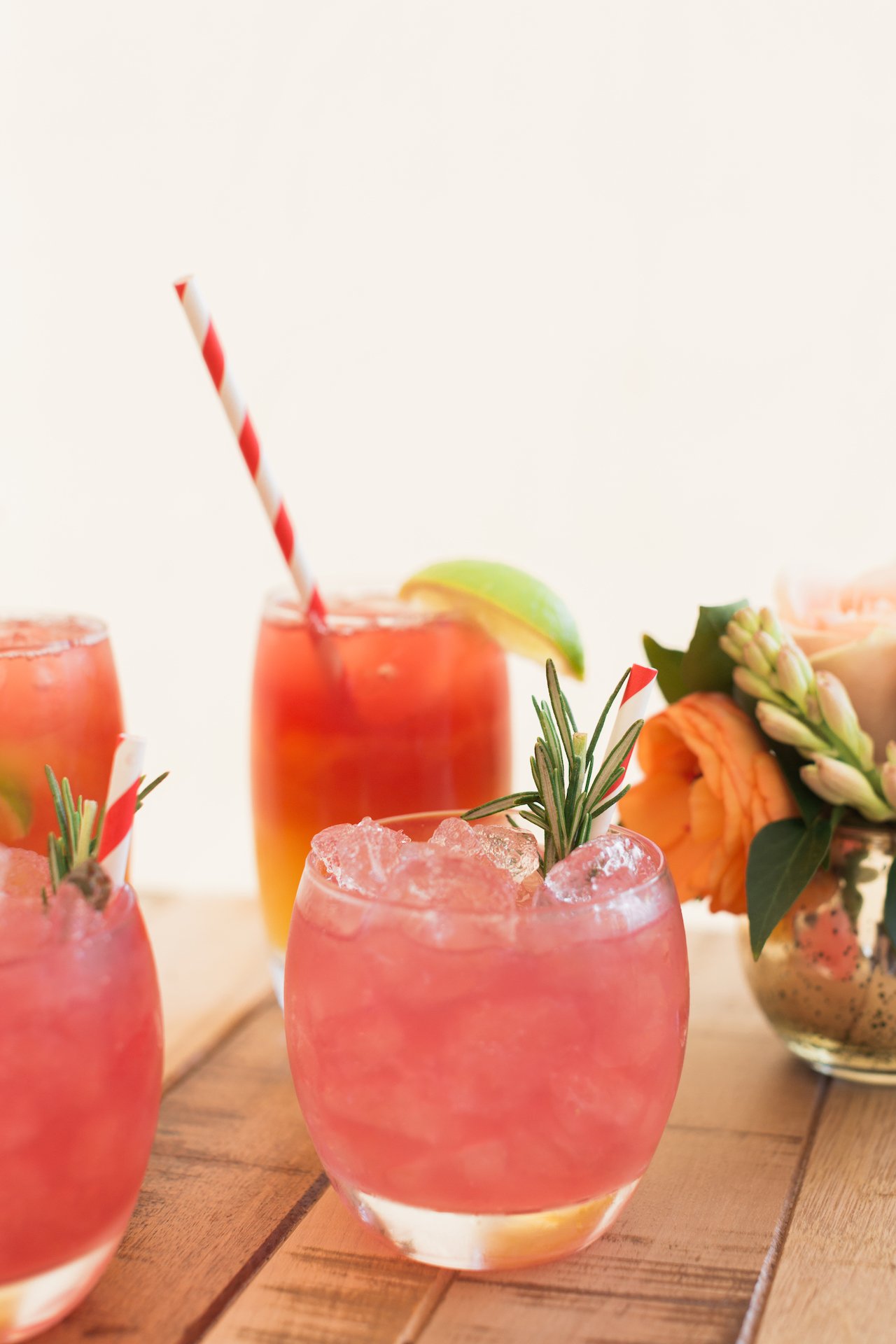 PapaKåta Spring Open Weekend Sperry Tent captured by Lucy Davenport Photography: Cocktails by Mix & Twist