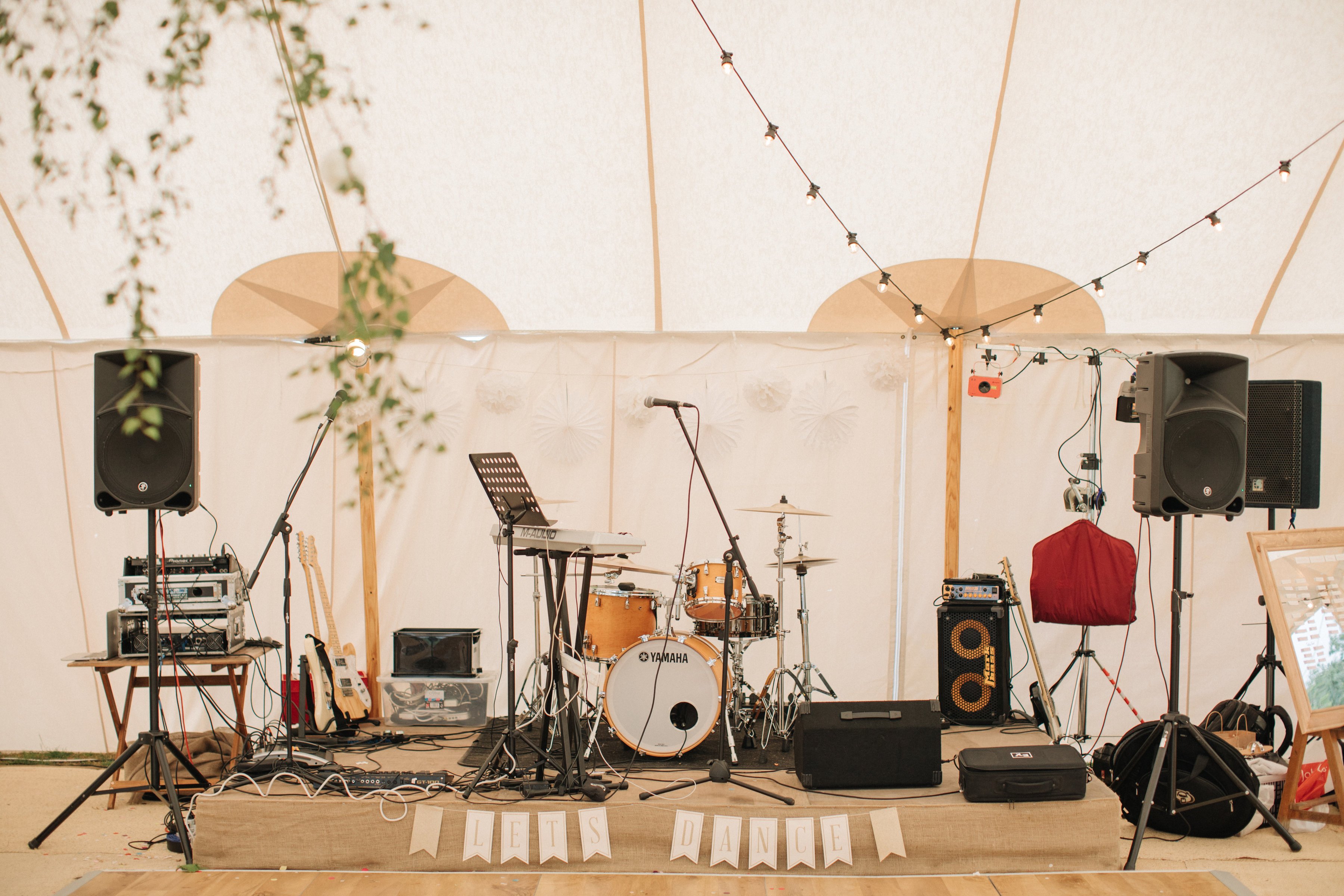 Steph & Ed's PapaKåta Sperry Tent wedding at home in Nottingham captured by M & J Photography: Wedding Band