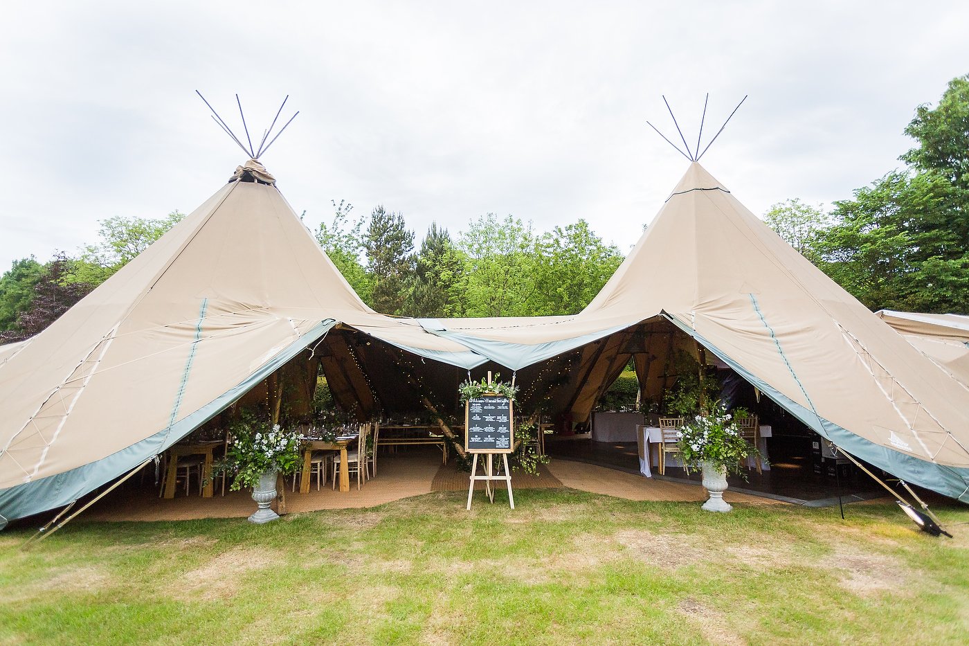 Harriet & William's PapaKåta Teepee Wedding at Gilmerton House captured by First Light Photography- DIY Teepee Wedding 