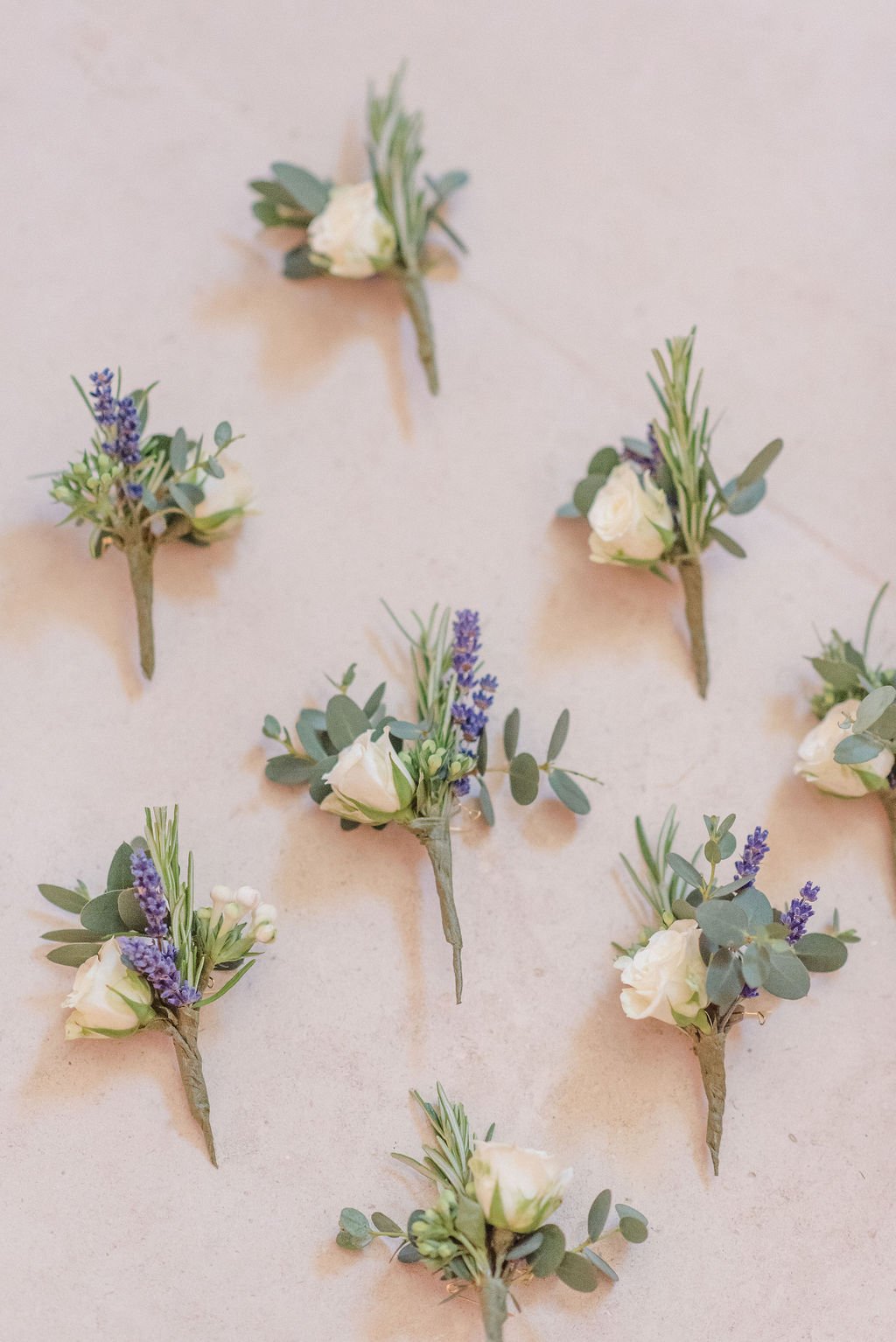 Amanda & Jono PapaKåta Sperry Tent Wedding, Rockley Manor, Flo Brooks Photography; Wedding Flowers