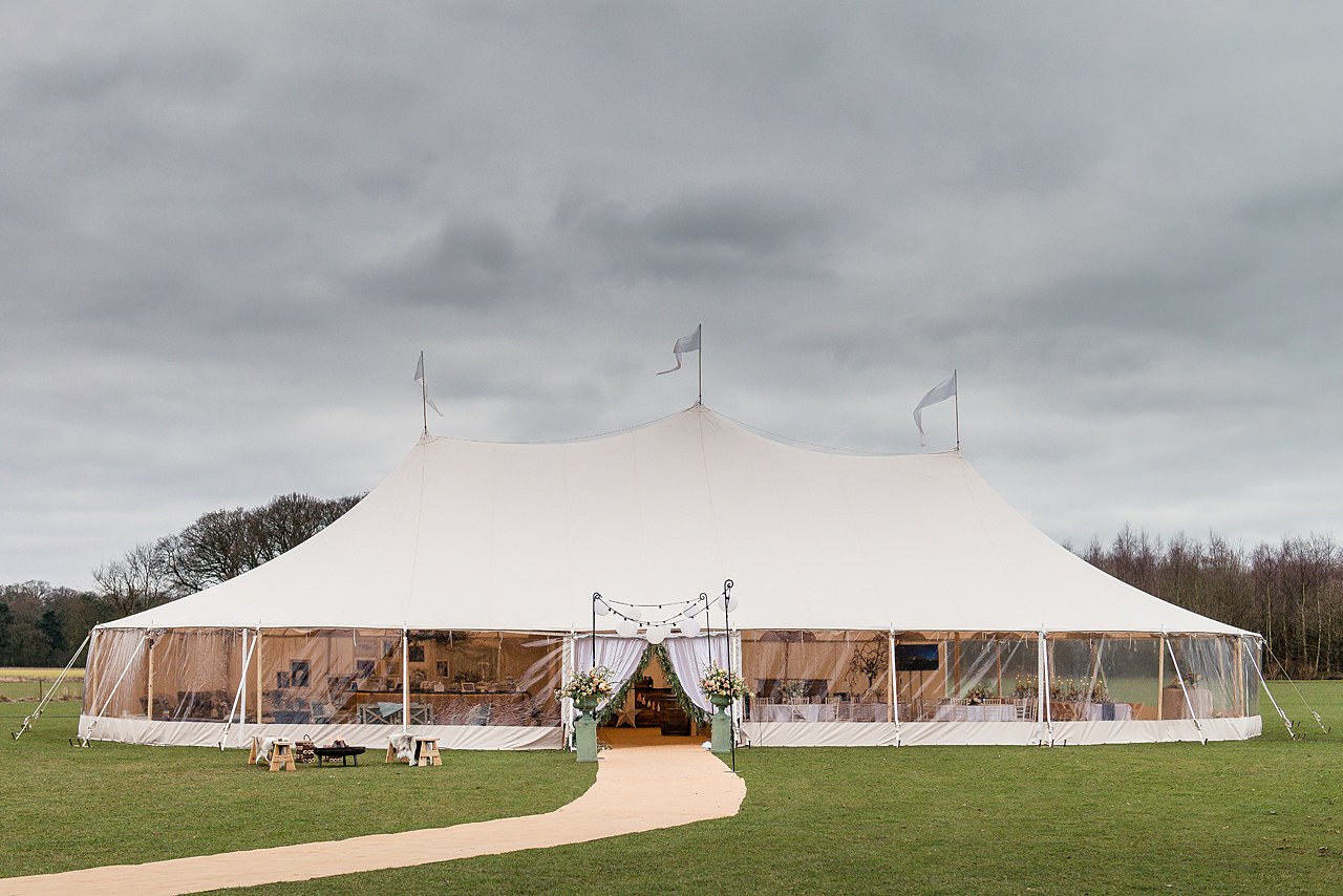 PapaKata Sperry Tent with Matting Walkway