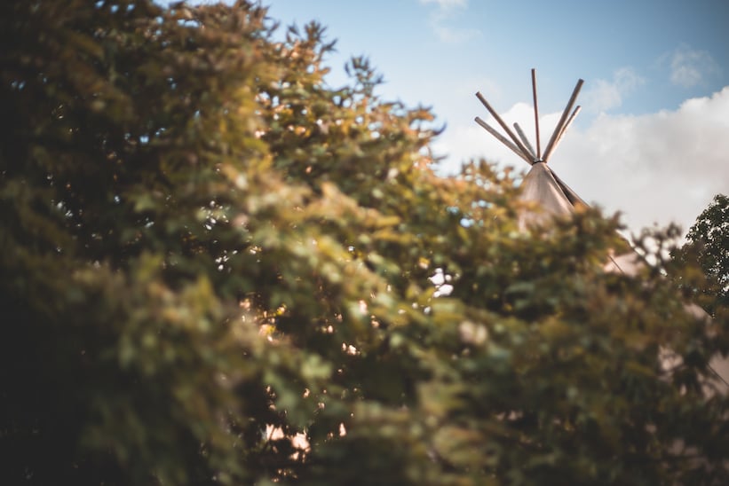 PapaKåta Tipi for Katie Woods "Come Down to the Woods" NO HOUSE RULES Party by Matt McCormick Photography; Woodland Vibes Setting
