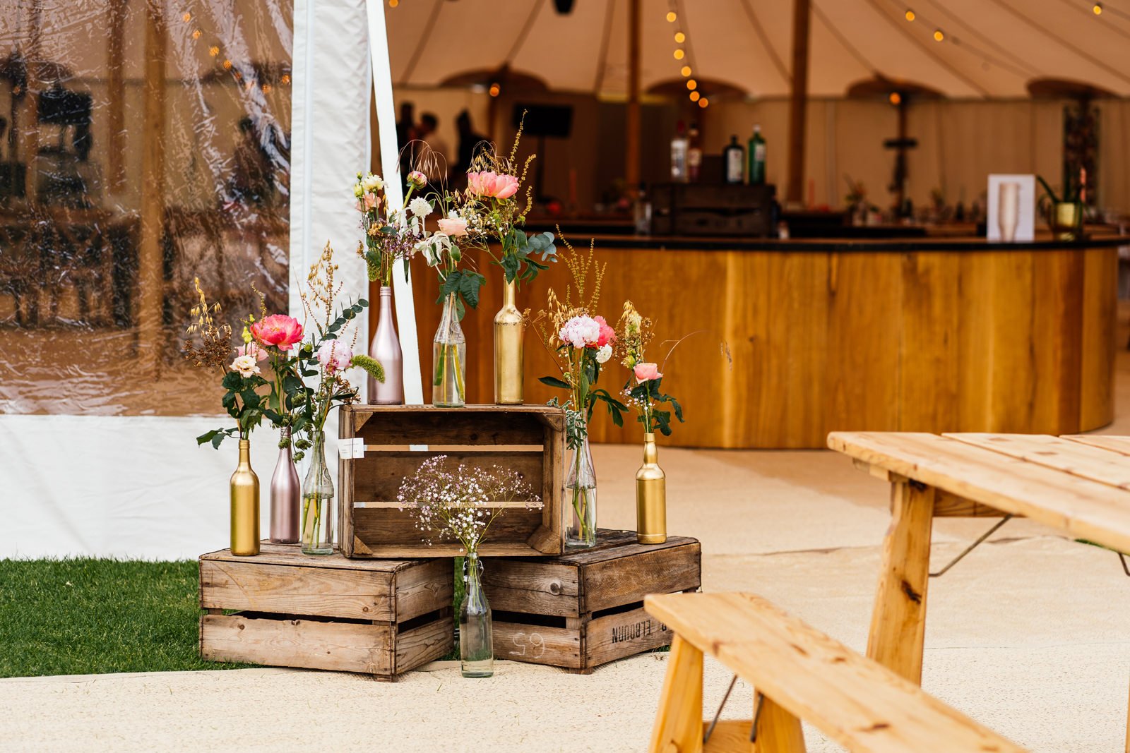 Alana & Adam Stunning PapaKåta Sperry Tent Wedding in Huntingdon, Cambridgeshire. Photography by Aaron Collett; Festoon Terrace Details