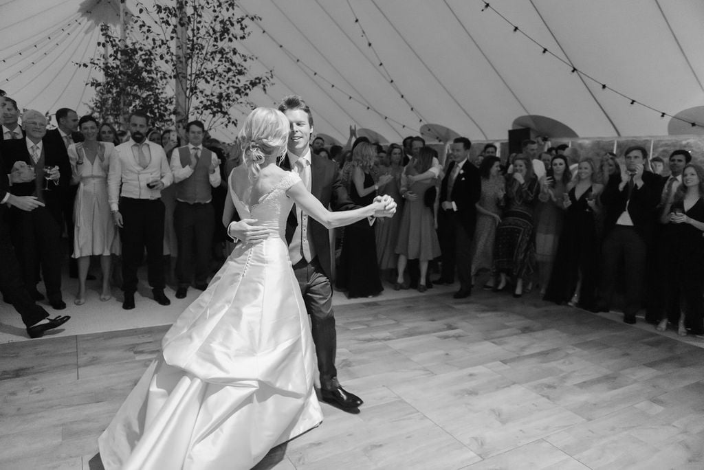 Amanda & Jono PapaKåta Sperry Tent Wedding, Rockley Manor, Flo Brooks Photography; First Dance