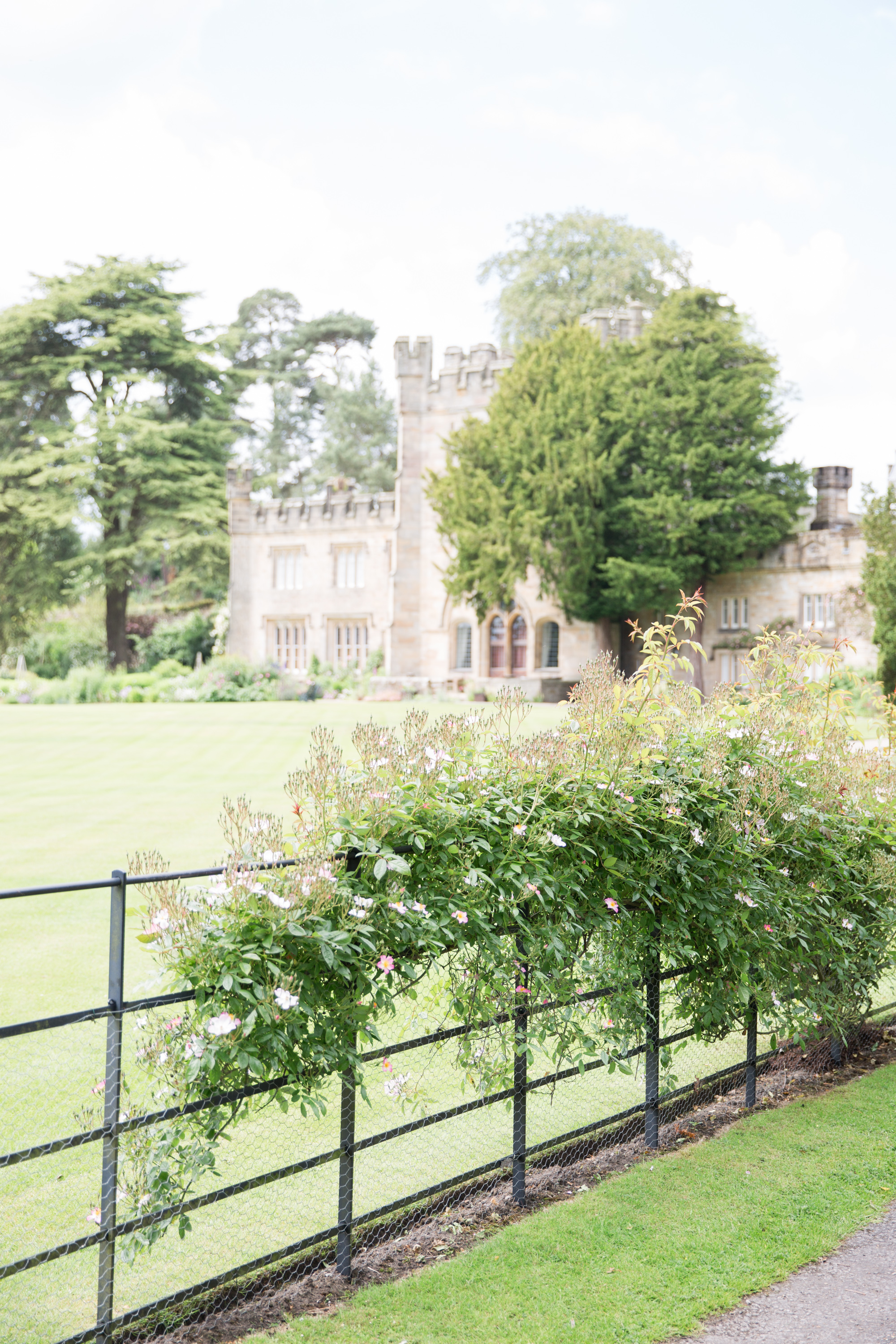 Jess & Rob's stunning PapaKåta Tipi Tent Wedding in Ilkley, West Yorkshire. Photography by Helen Warner; Gorgeous Wedding Venue