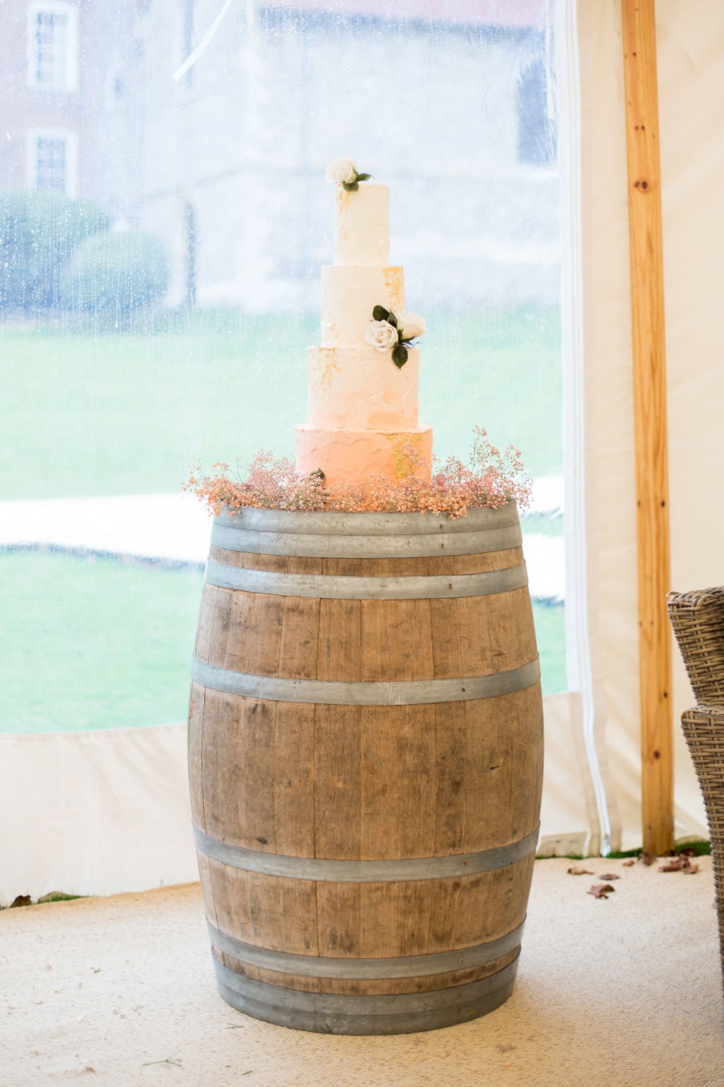 PapaKåta Autumn Open Weekend 2019 Sperry Tent, Photographed by Helen Warner Photography; Beautiful Cake by The Vanilla Pod Bakery