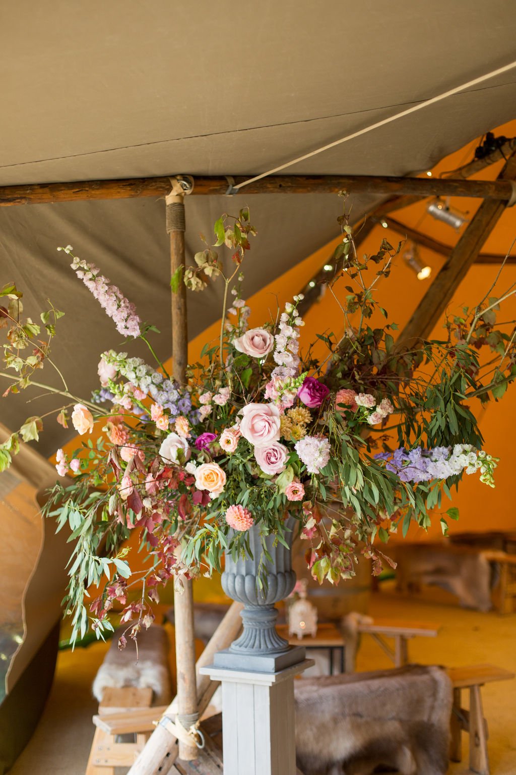 PapaKåta Autumn Open Weekend 2019 Tipi Tent, Photographed by Helen Warner Photography; Stunning Floral Display