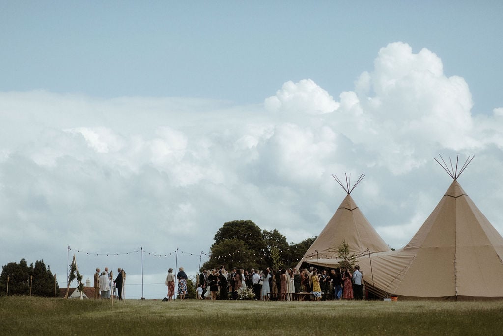 Georgie & Will Stunning PapaKåta Tipi Tent Wedding near Henley-on-Thames, Oxfordshire. Captured beautifully by Olivia & Dan Photography; Gorgeous Tipi Set Up