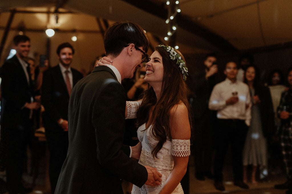 Georgie & Will Stunning PapaKåta Tipi Tent Wedding near Henley-on-Thames, Oxfordshire. Captured beautifully by Olivia & Dan Photography; First Dance