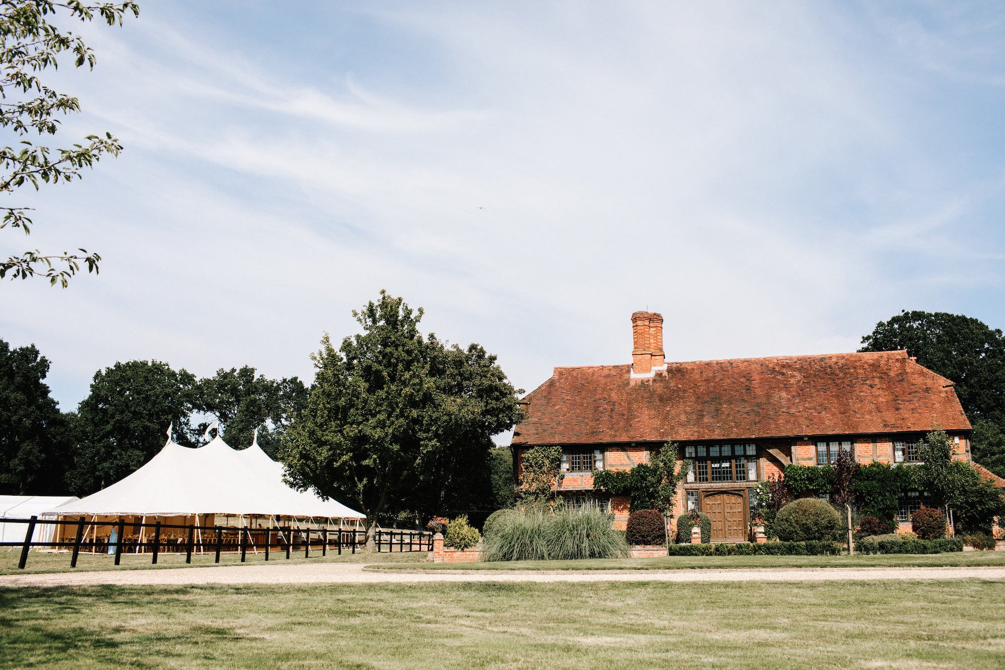 Georgina & James Stunning PapaKåta Sperry Tent Wedding in Finchampstead, Berkshire. Photography by Fresh Shoot Studios; Beautiful Summer Sperry Wedding