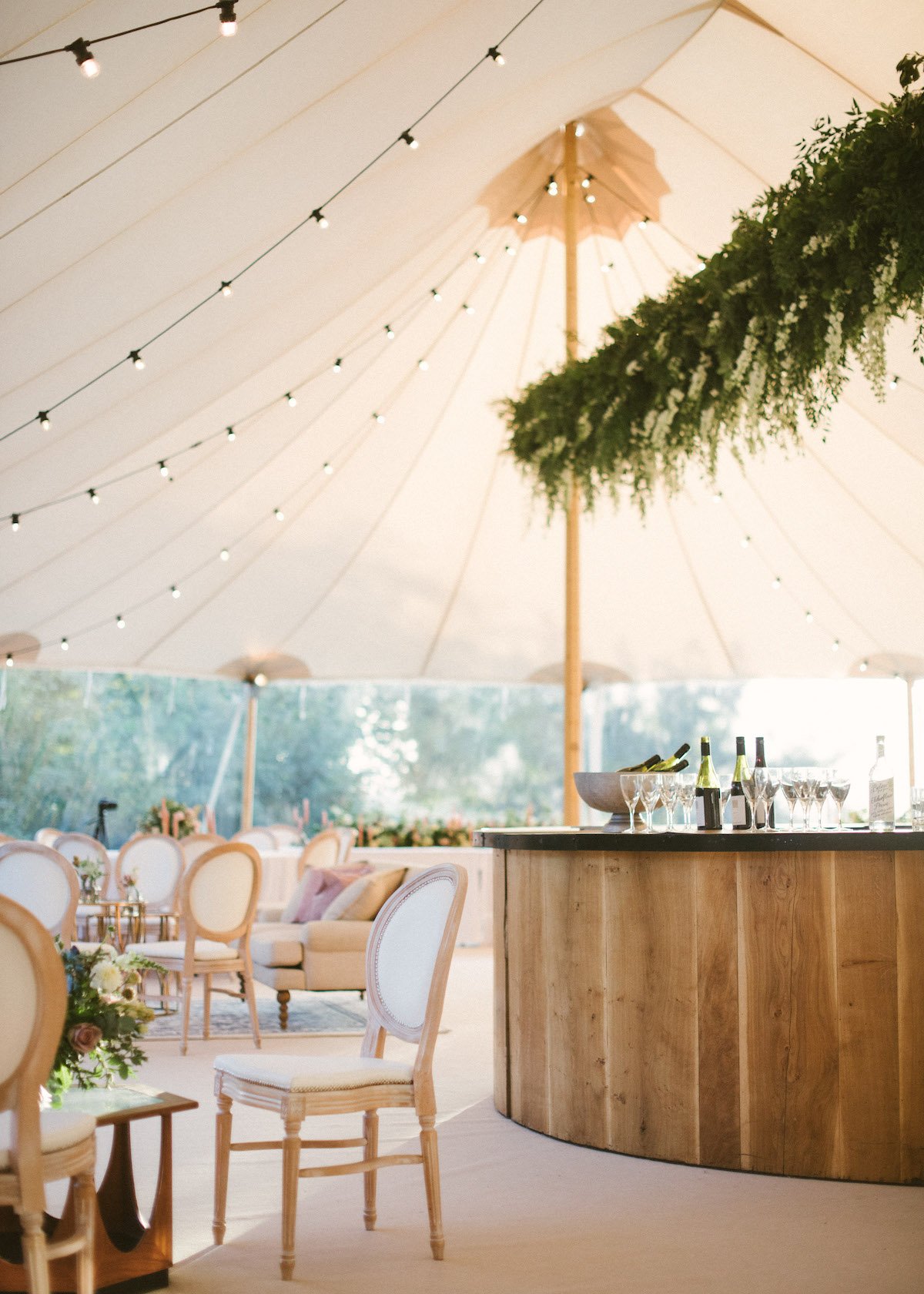 Jules & Shaun Beautiful PapaKåta Sperry Tent Wedding at Langar Hall. Photographed by Hannah Duffy Photography; Gorgeous Circular Oak Bar with Floral Beam