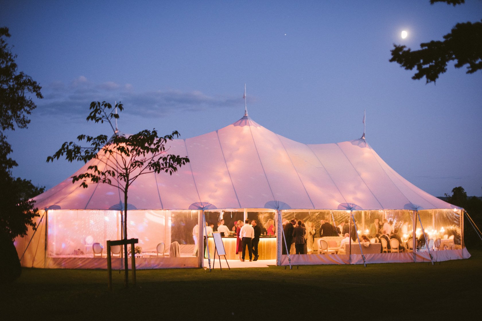 Jules & Shaun Beautiful PapaKåta Sperry Tent Wedding at Langar Hall. Photographed by Hannah Duffy Photography; Sperry at Night
